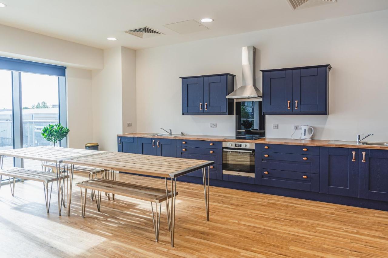Hallsphere - Stunning Apartment Salford Quays Manchester Ngoại thất bức ảnh