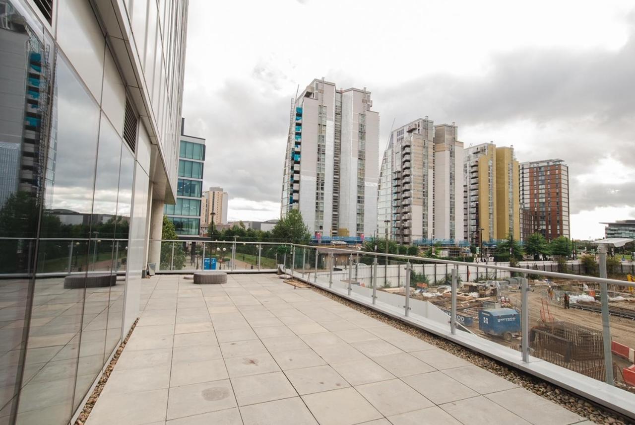 Hallsphere - Stunning Apartment Salford Quays Manchester Ngoại thất bức ảnh