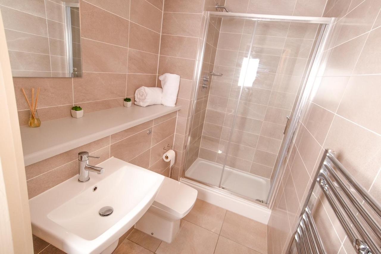 Hallsphere - Stunning Apartment Salford Quays Manchester Ngoại thất bức ảnh