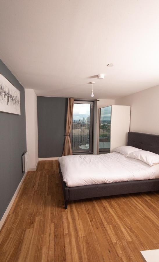 Hallsphere - Stunning Apartment Salford Quays Manchester Ngoại thất bức ảnh
